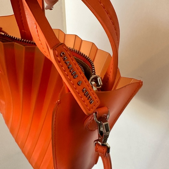 Charles & Keith Handbag - Picture 3 of 3